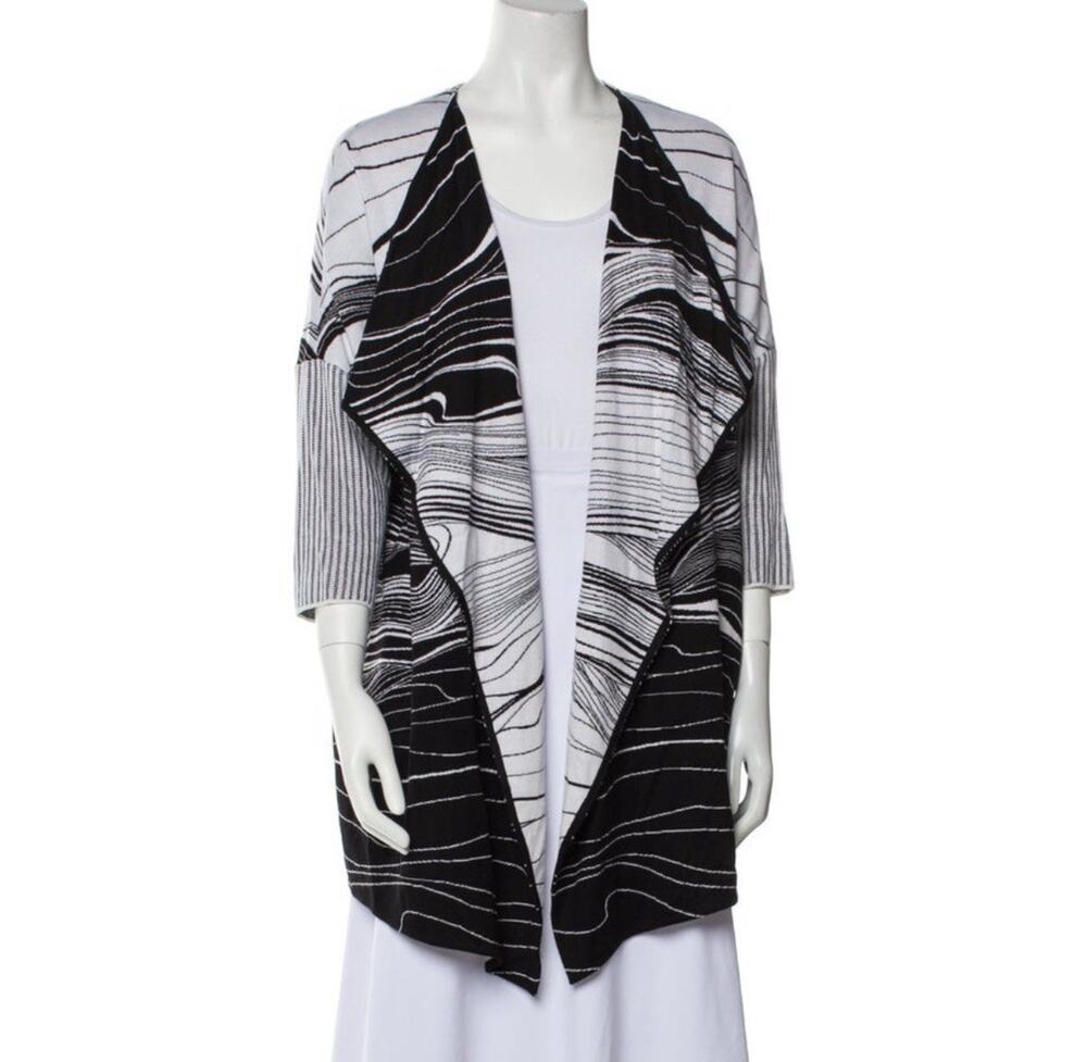 ST JOHN Black White Open Front Sweater Cardigan Size Medium EUC